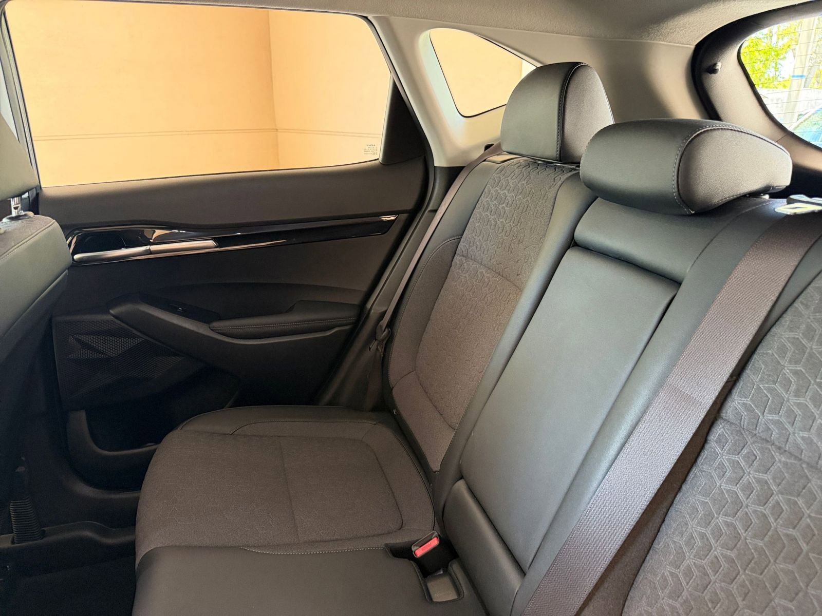 Used 2025 Kia Seltos S FWD image 35