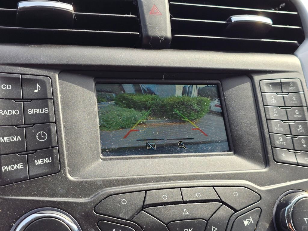 Used 2016 Ford Fusion SE FWD image 19