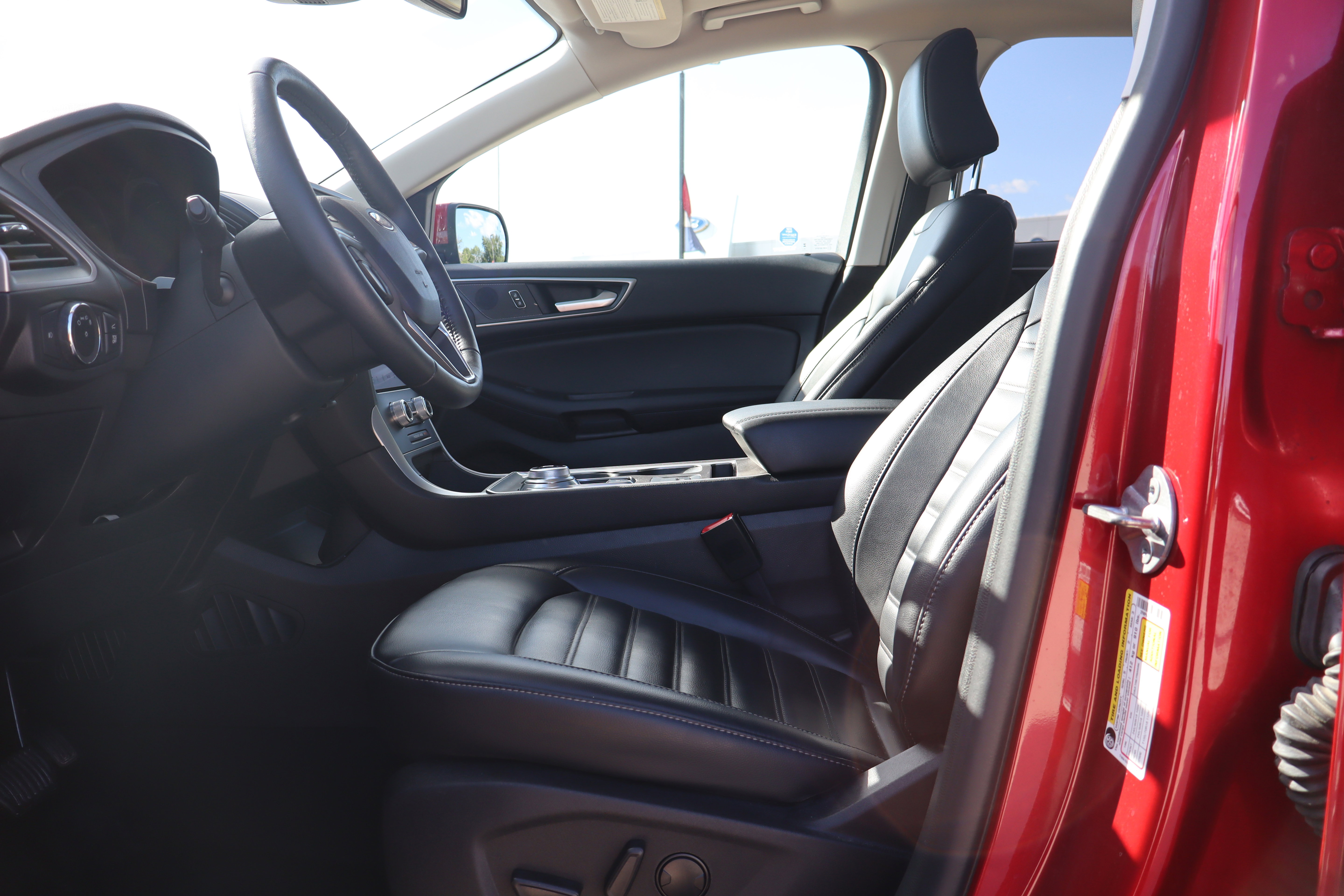 Used 2023 Ford Edge SEL w/ Convenience Package AWD/4WD image 10