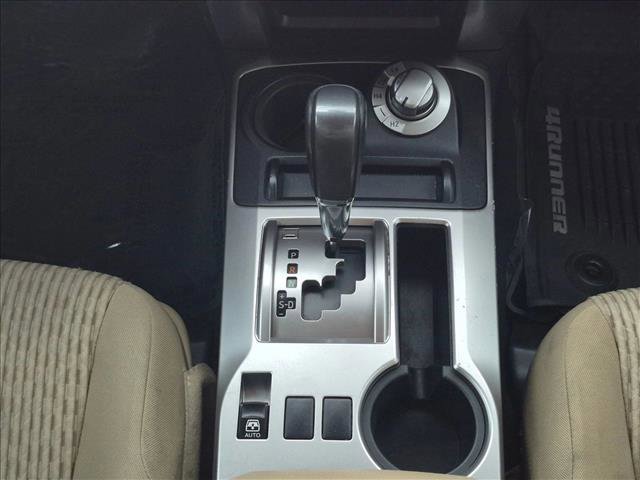 Used 2016 Toyota 4Runner SR5 image 12