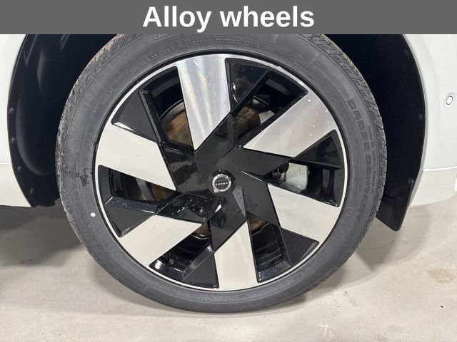 Used 2025 Volvo XC60 T8 Plus w/ Climate Package image 35