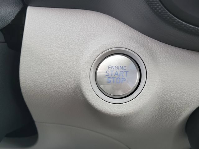 New 2026 Hyundai Venue SEL FWD image 8