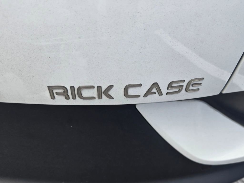 Used 2023 Volkswagen ID.4 2WD image 11