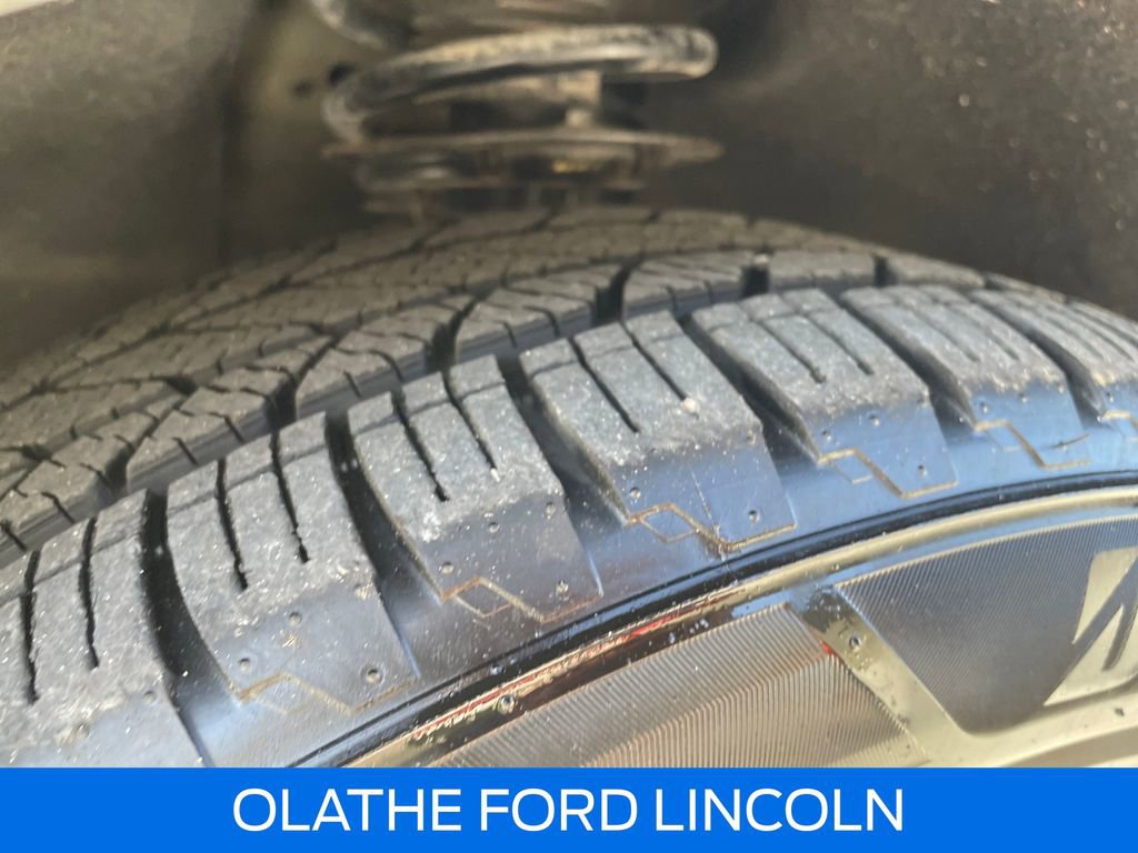 Certified 2021 Ford Edge Titanium AWD/4WD image 29