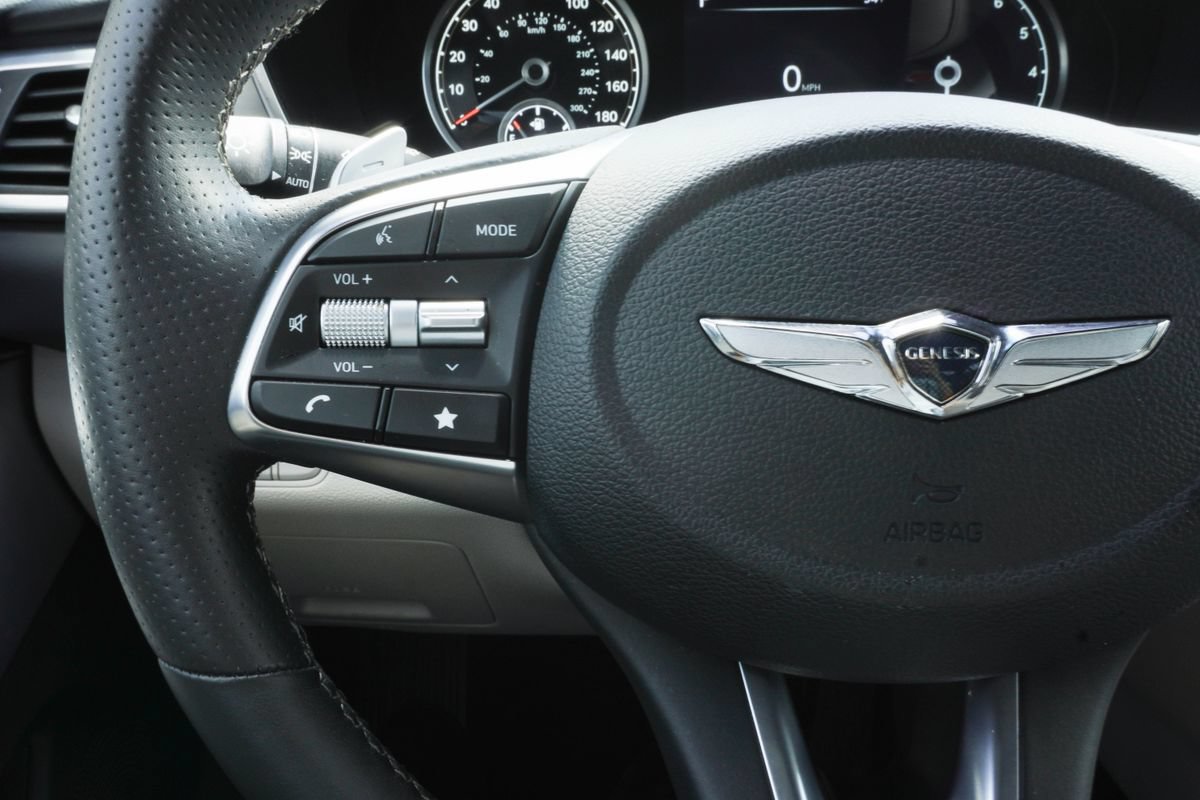 Used 2022 Genesis G70 3.3T RWD image 31