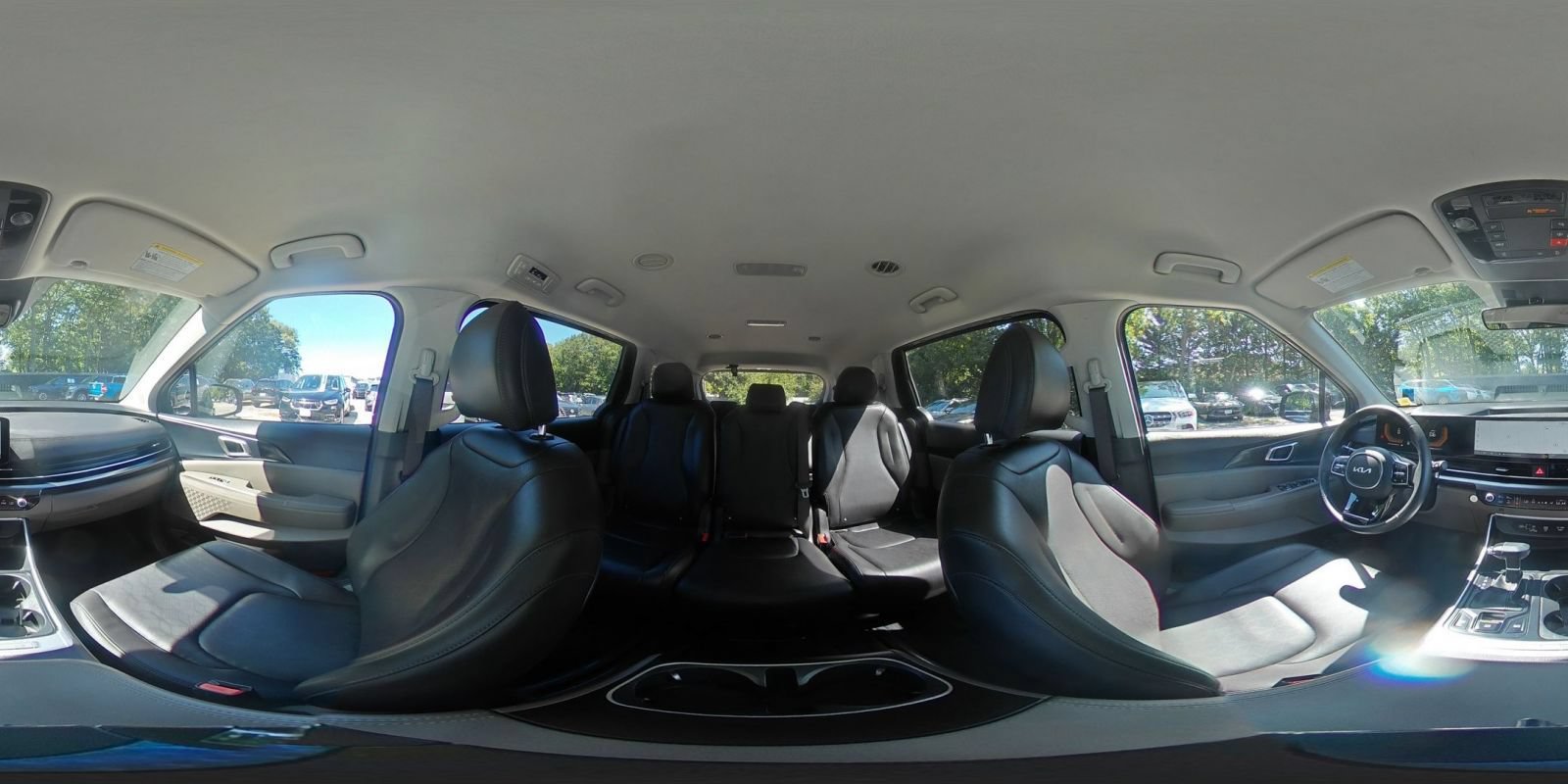Used 2026 Kia Carnival FWD image 40