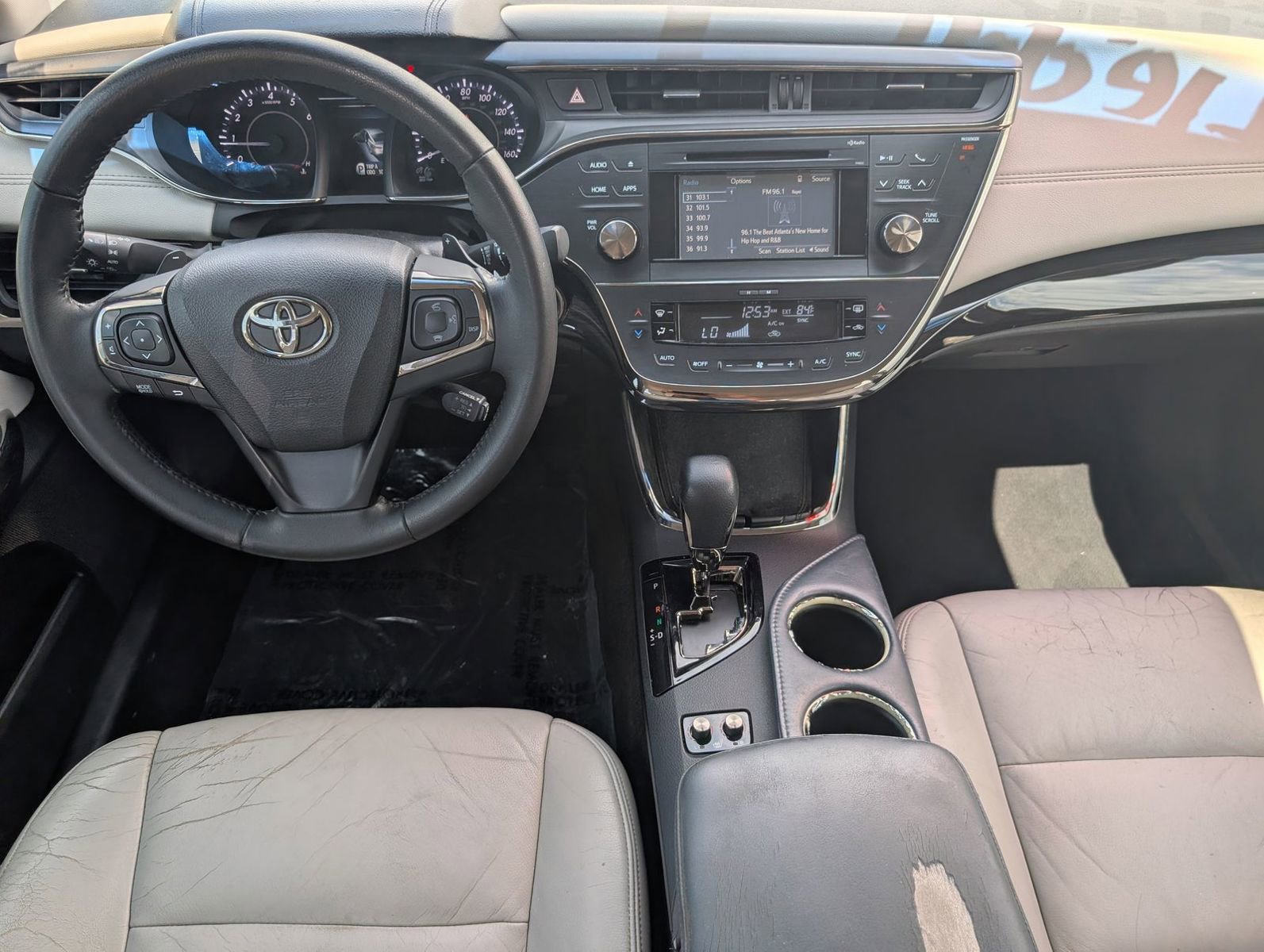 Used 2015 Toyota Avalon XLE FWD image 9