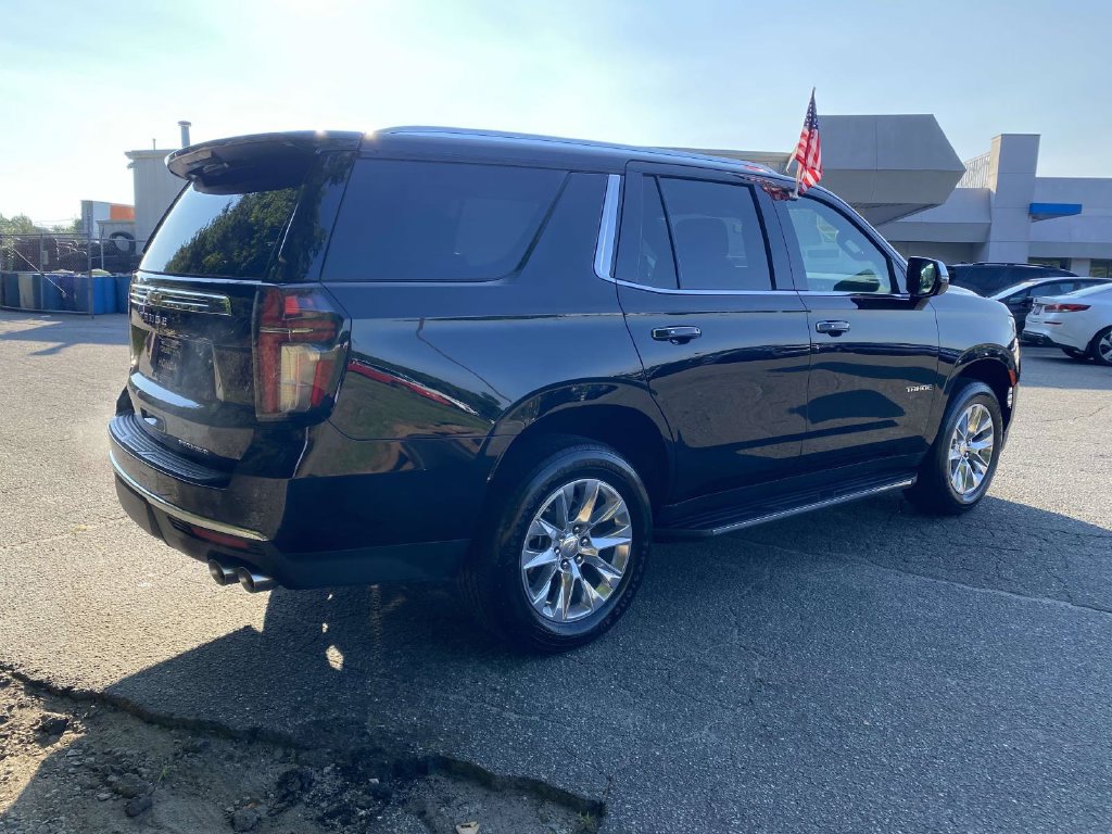 Used 2024 Chevrolet Tahoe Premier AWD/4WD image 5