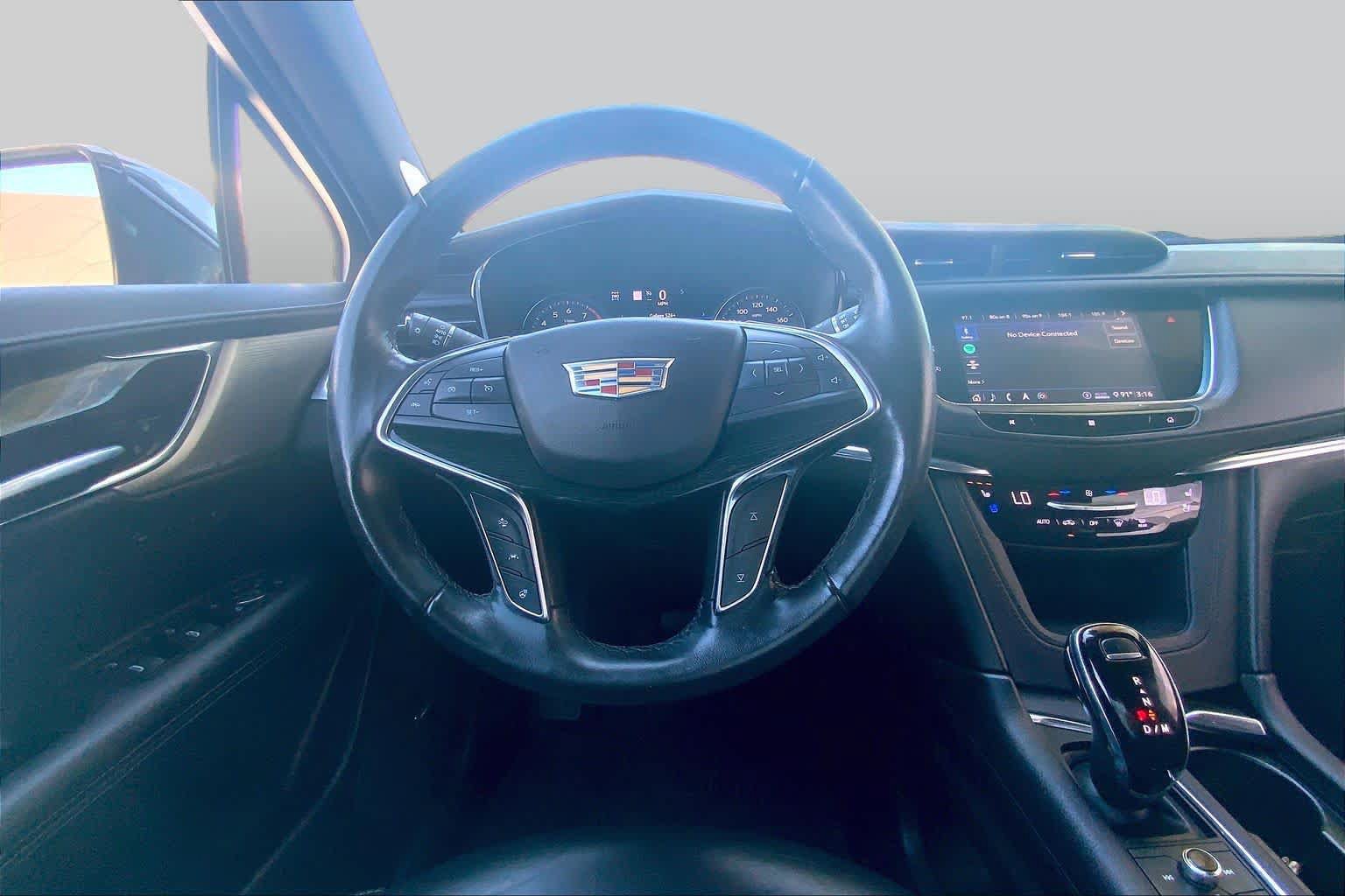 Used 2020 Cadillac XT5 Premium Luxury AWD/4WD image 6