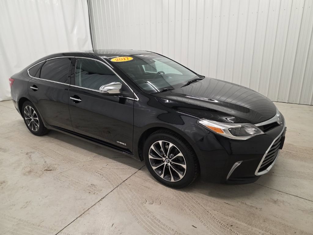 Used 2017 Toyota Avalon XLE Plus w/ All Weather Liner Package image 7
