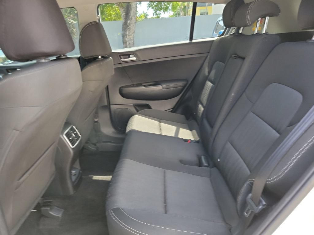 Used 2020 Kia Sportage LX FWD image 11