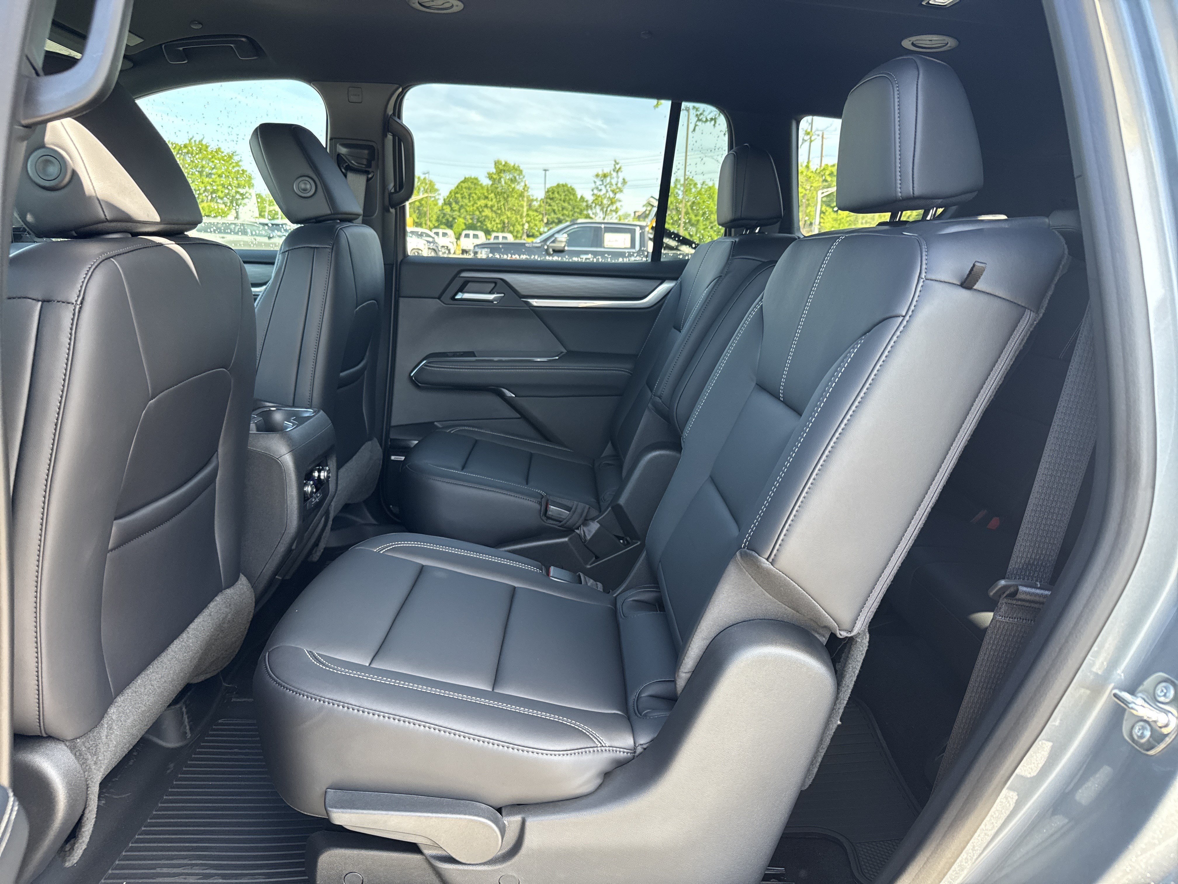 New 2026 GMC Acadia Elevation w/ Black Edition FWD image 30