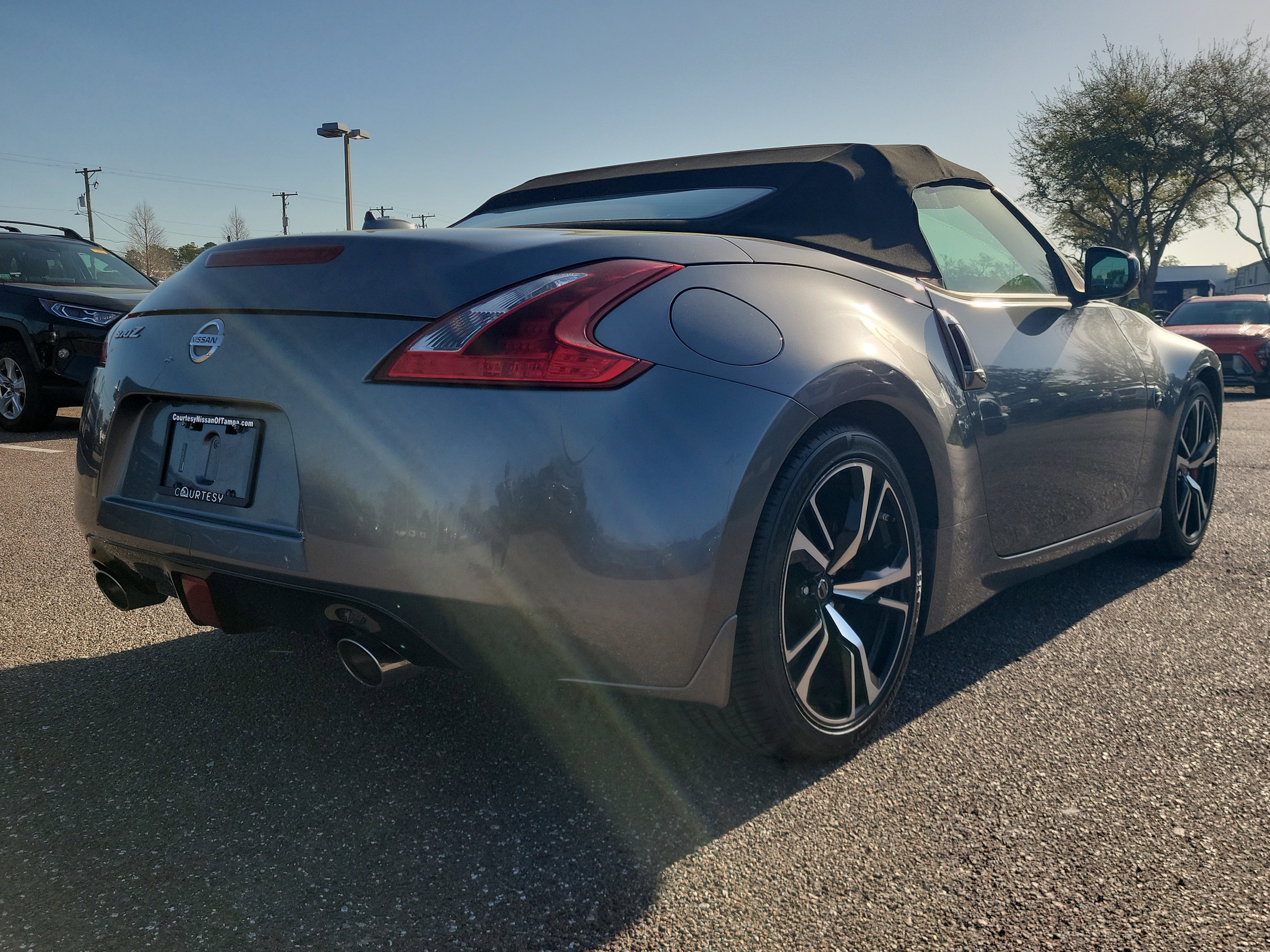 Used 2018 Nissan 370Z Touring Sport image 5