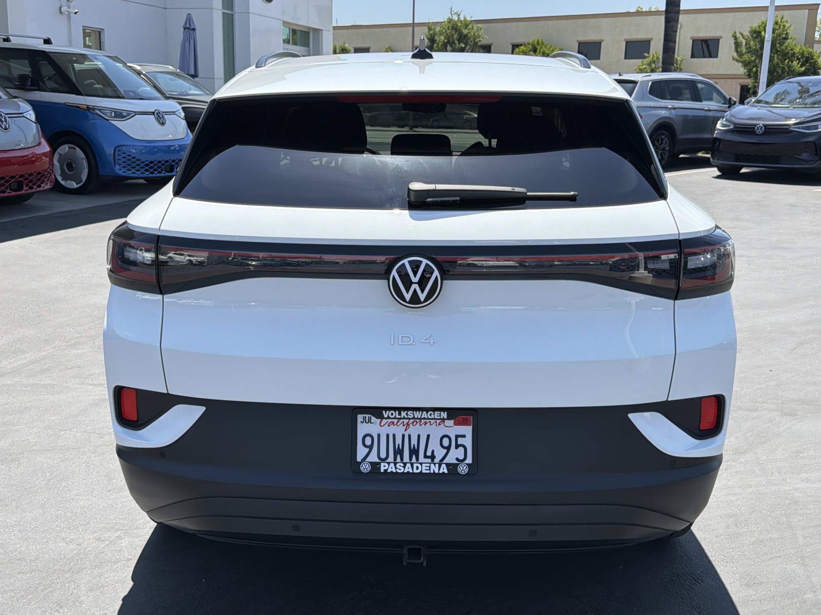 Certified 2025 Volkswagen ID.4 Pro AWD/4WD image 4