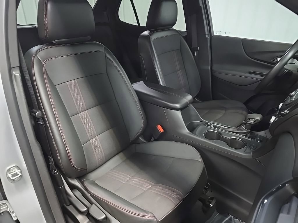 Used 2022 Chevrolet Equinox RS AWD/4WD image 14