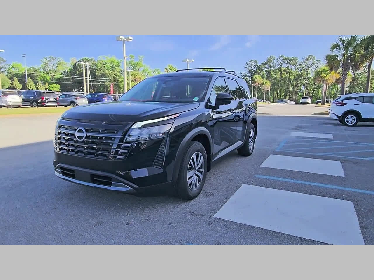 New 2026 Nissan Pathfinder SL FWD image 21