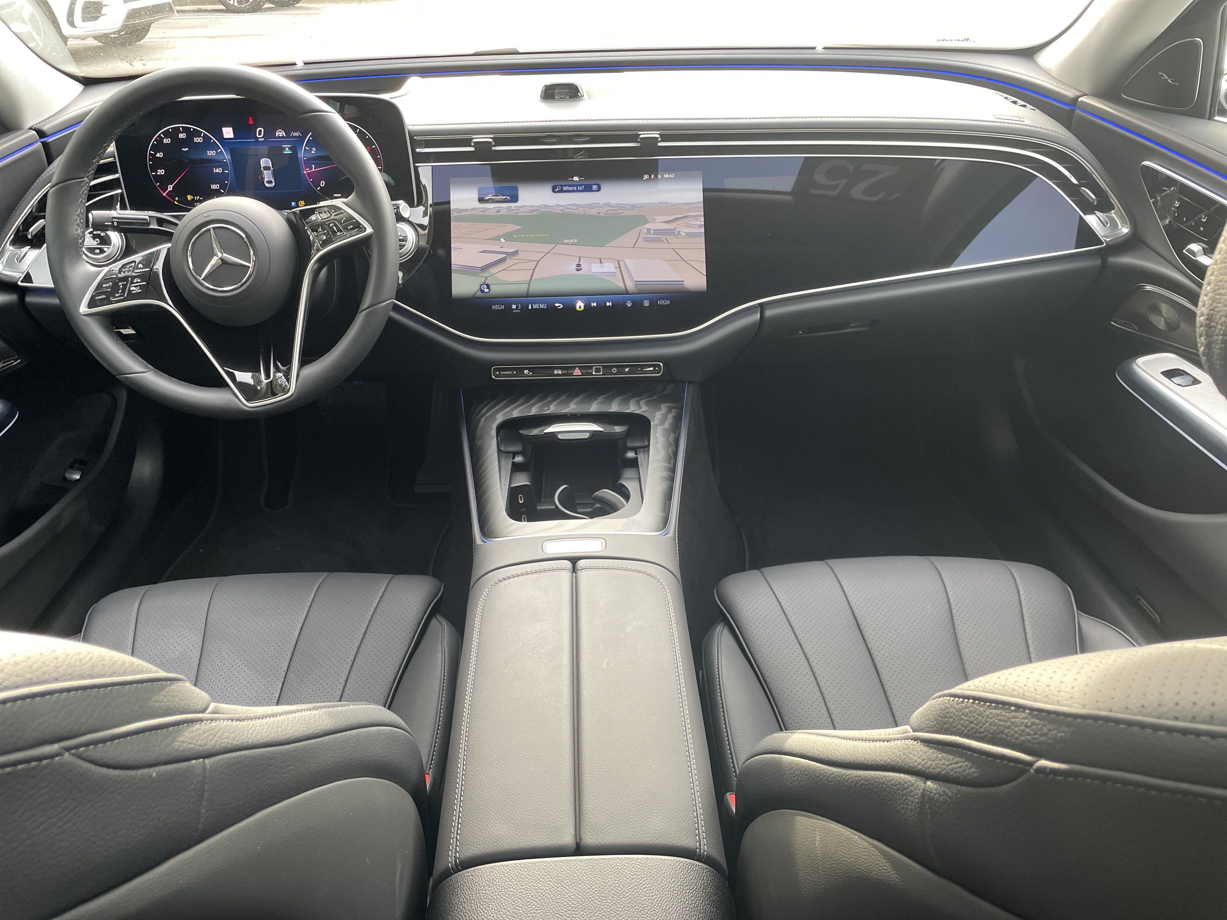 Used 2025 Mercedes-Benz E 350 Sedan image 28