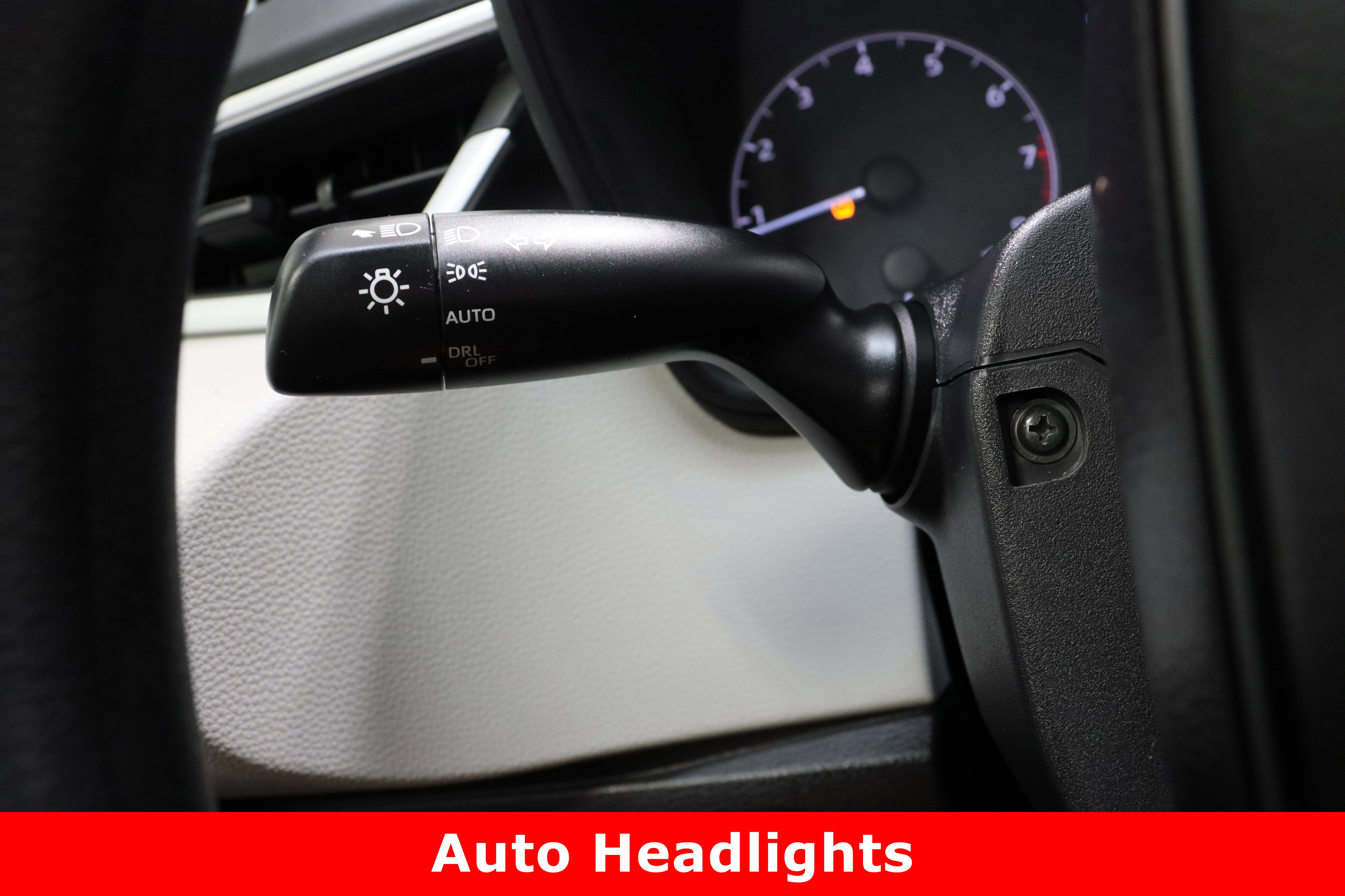 Certified 2025 Toyota Corolla LE image 22