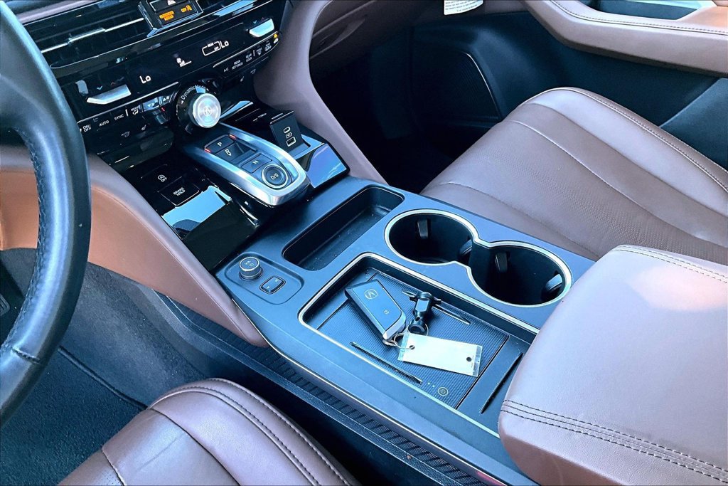 Certified 2025 Acura MDX w/ Technology Package FWD image 16