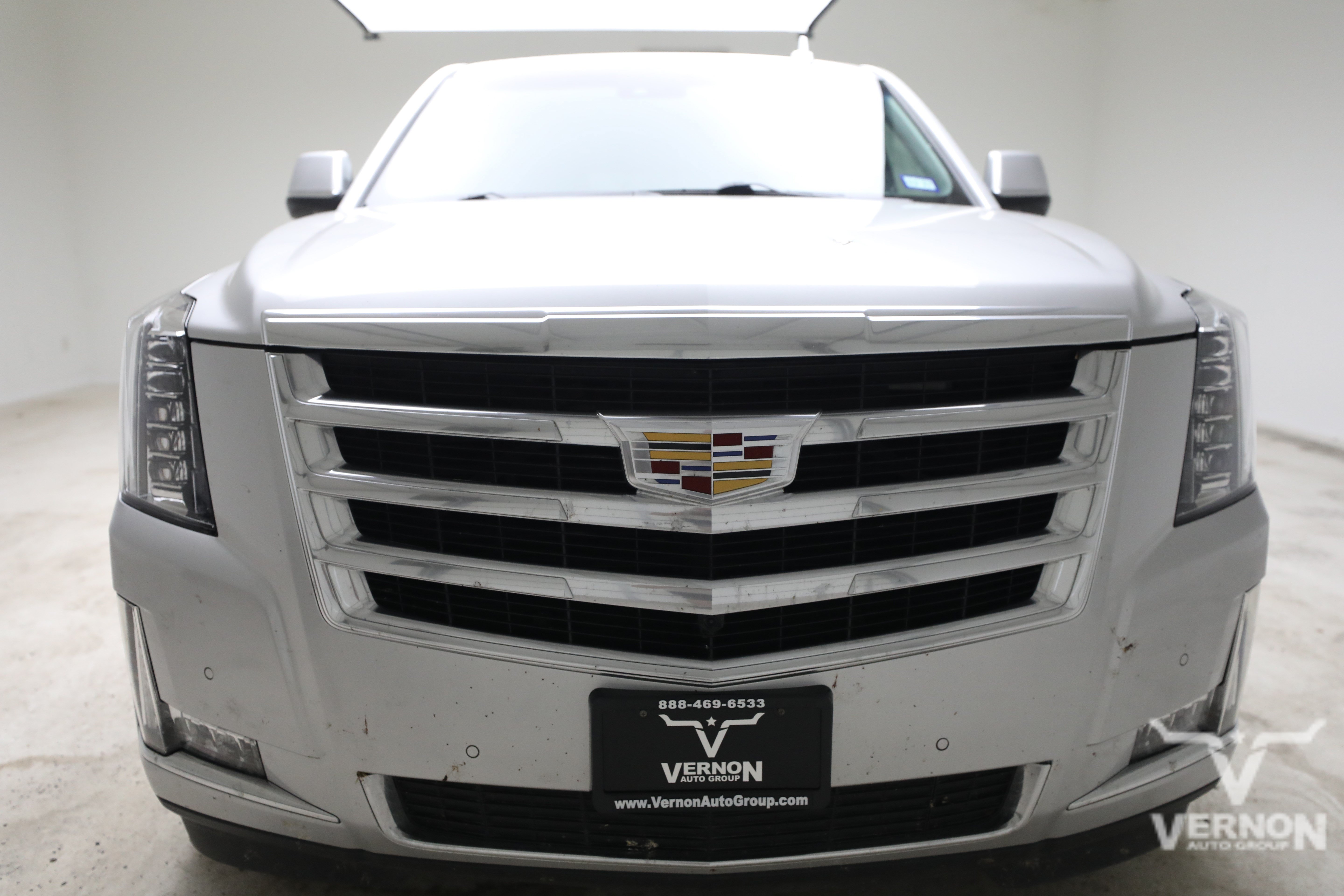 Used 2015 Cadillac Escalade ESV Luxury RWD image 7