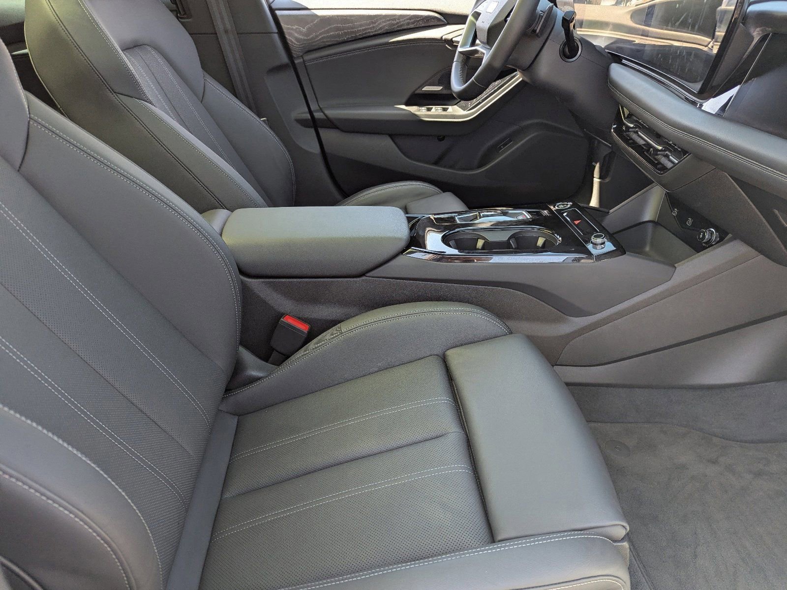 Used 2025 Audi A6 e-tron Prestige w/ Black Warm Weather Package image 12