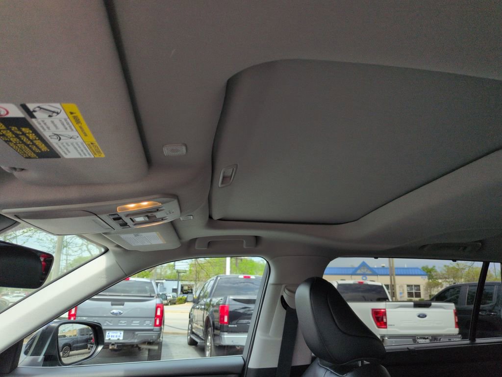 Used 2023 Toyota Highlander XLE image 21