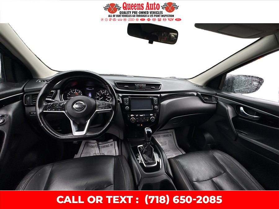 Used 2018 Nissan Rogue Sport SL AWD/4WD image 35