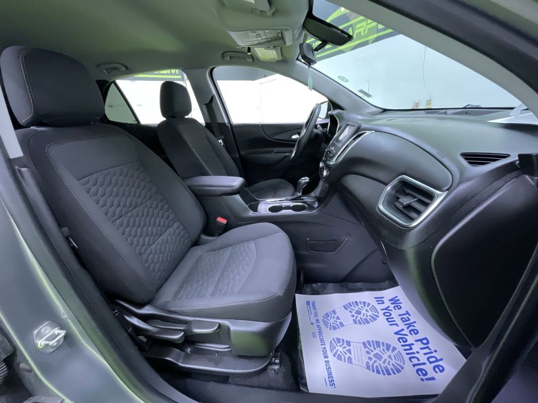 Used 2018 Chevrolet Equinox LT FWD image 27