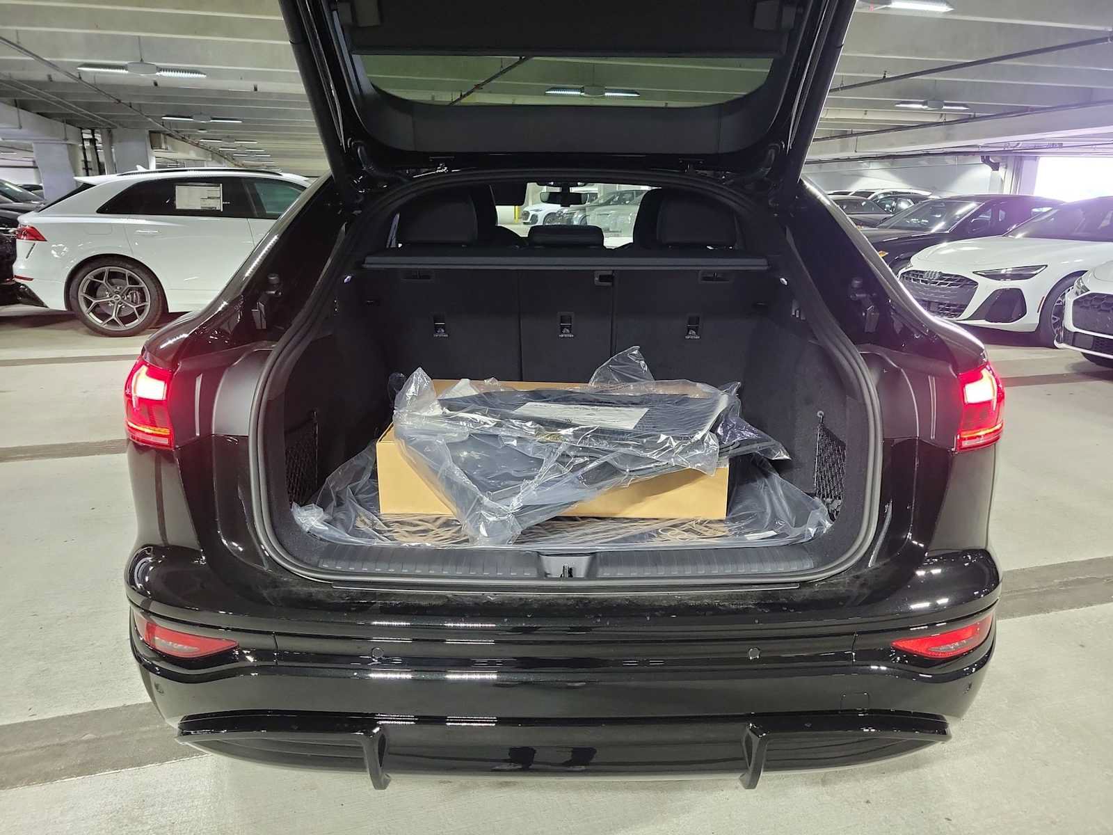 New 2027 Audi SQ6 e-tron Premium Plus AWD/4WD image 27
