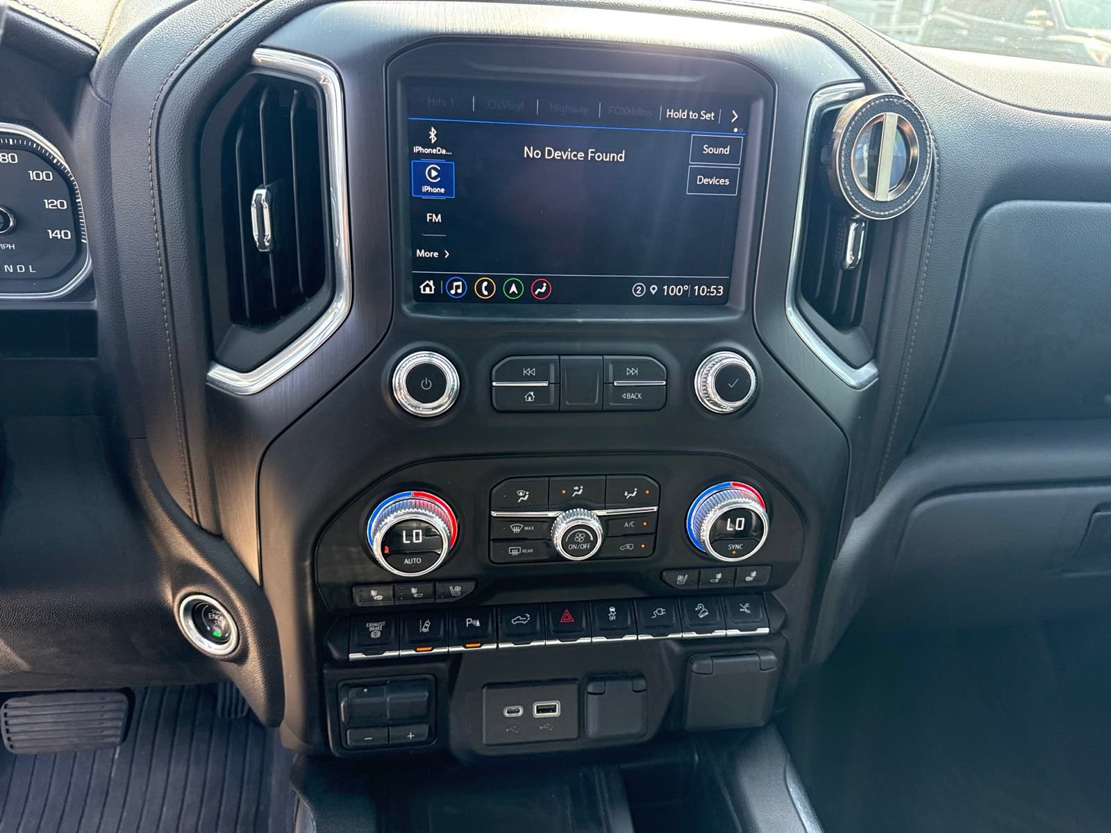Used 2023 GMC Sierra 3500 AT4 w/ AT4 Premium Plus Package AWD/4WD image 26
