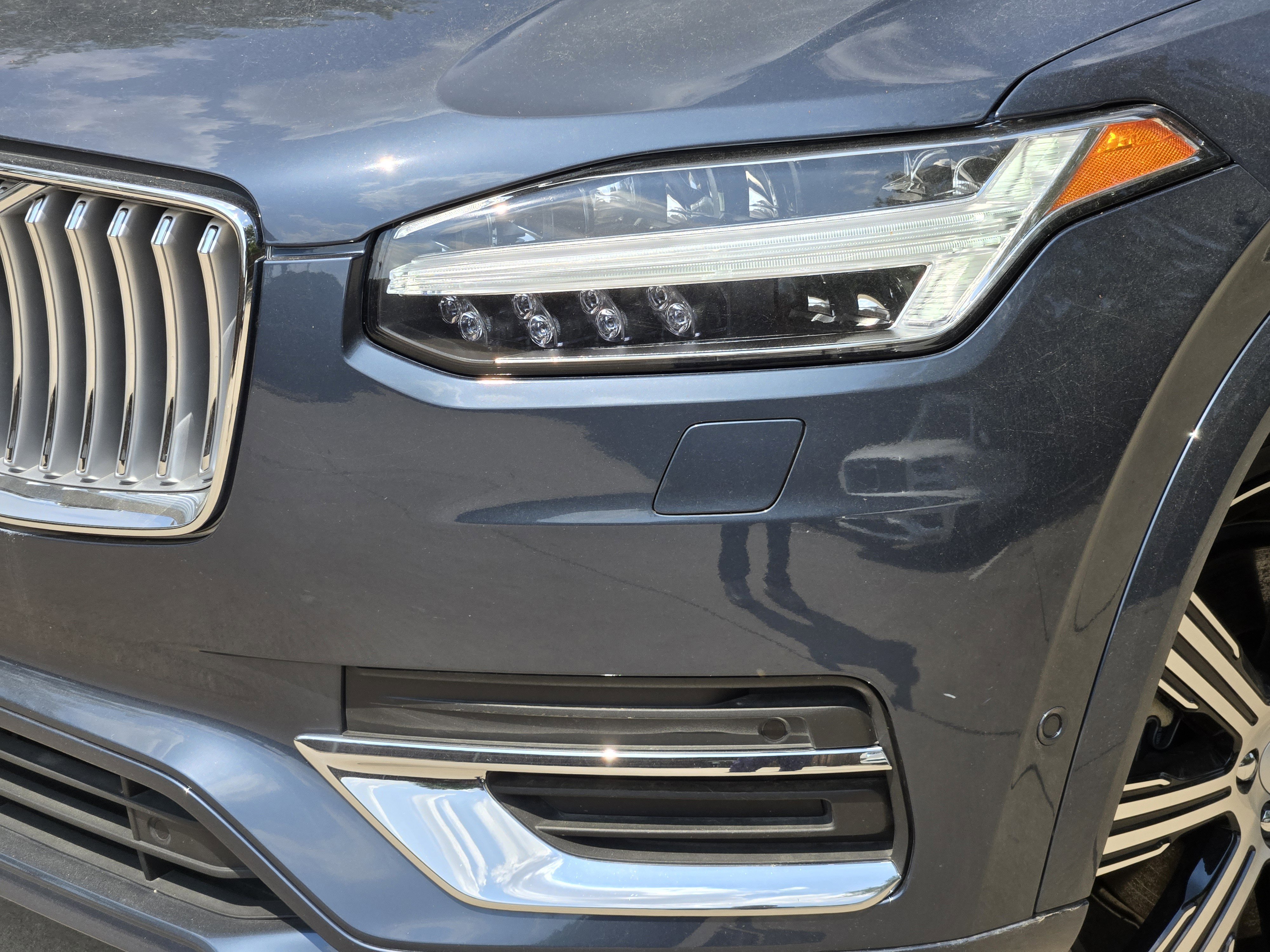 Certified 2025 Volvo XC90 T8 Plus w/ Protection Package Premier image 11