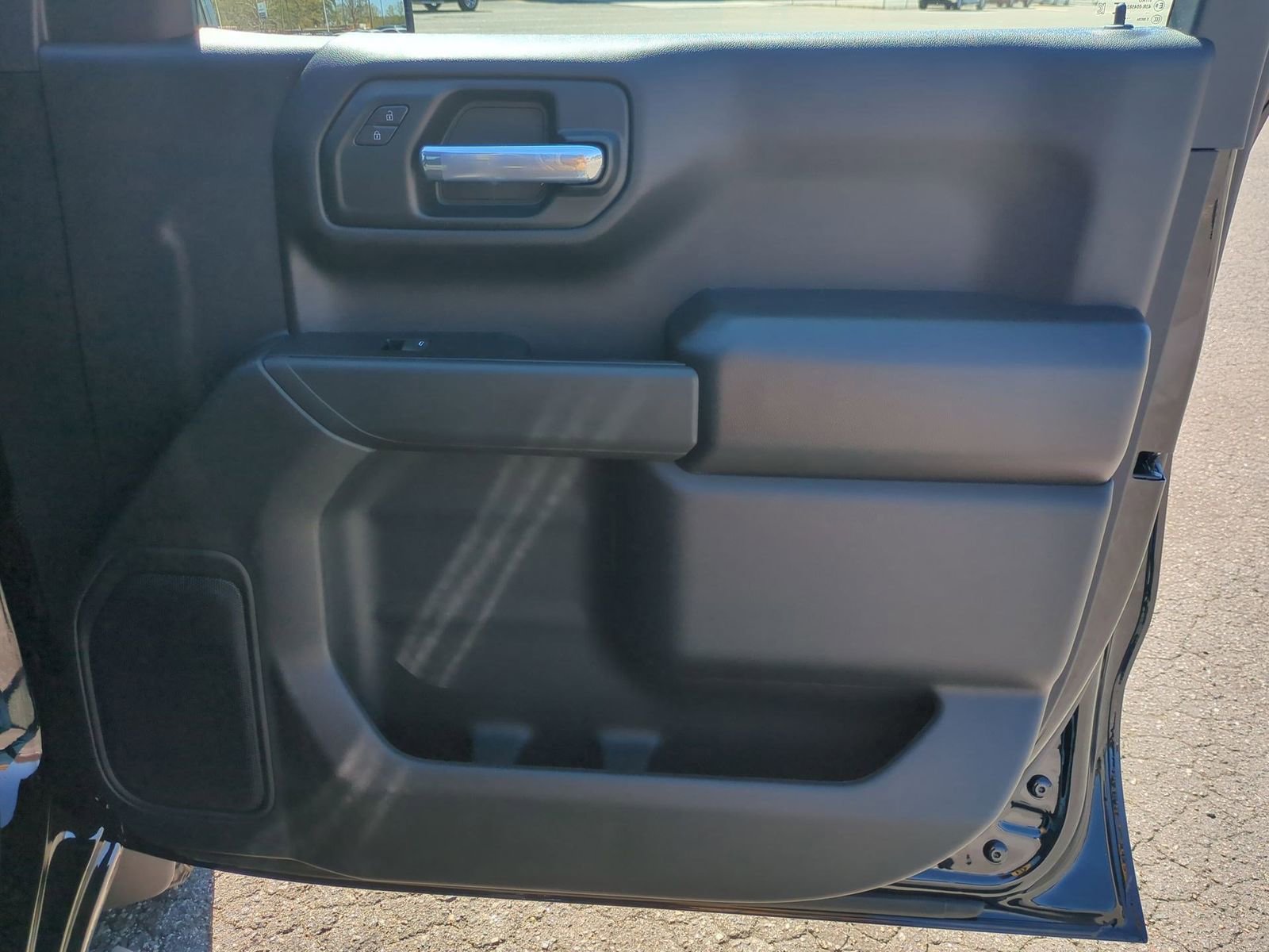 Certified 2026 Chevrolet Silverado 1500 Custom Trail Boss w/ LPO, Dark Essentials Package AWD/4WD image 26