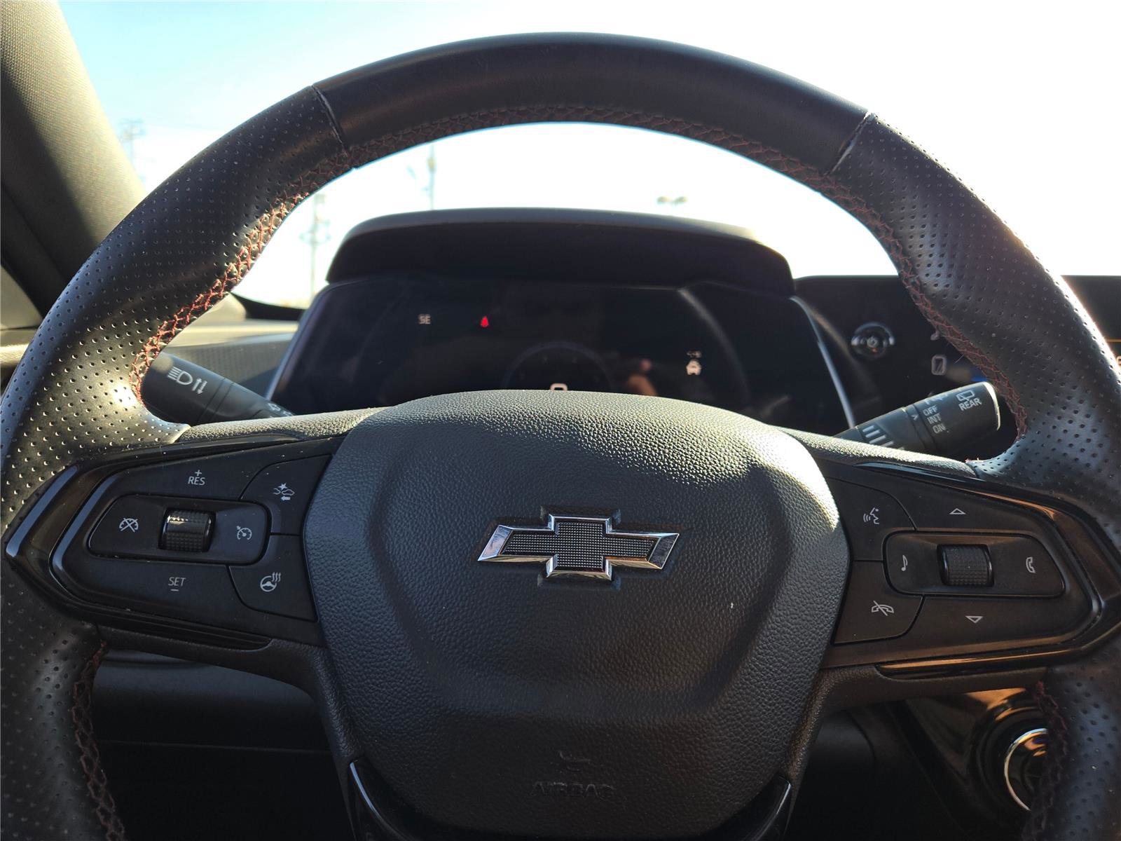 Used 2024 Chevrolet Trax RS w/ Sunroof Package image 34