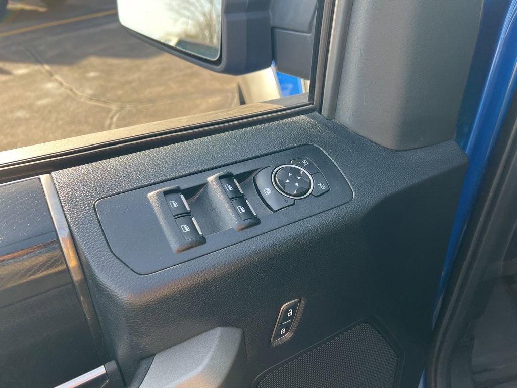 Used 2017 Ford F150 Raptor image 9