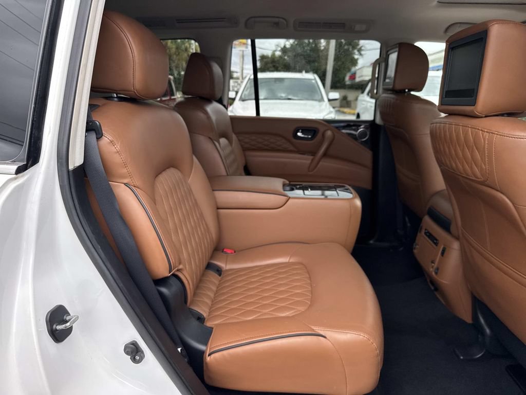 Used 2019 INFINITI QX80 Luxe w/ 22" Wheel Package AWD/4WD image 11