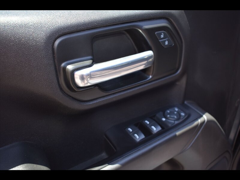 Used 2020 Chevrolet Silverado 1500 Custom Trail Boss AWD/4WD image 18