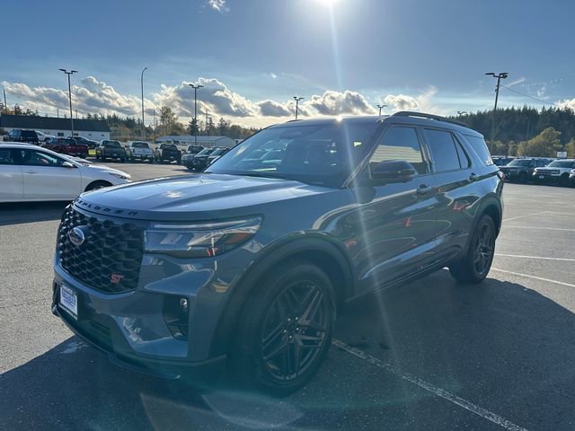 New 2025 Ford Explorer ST w/ Sun And Sound Package image 5