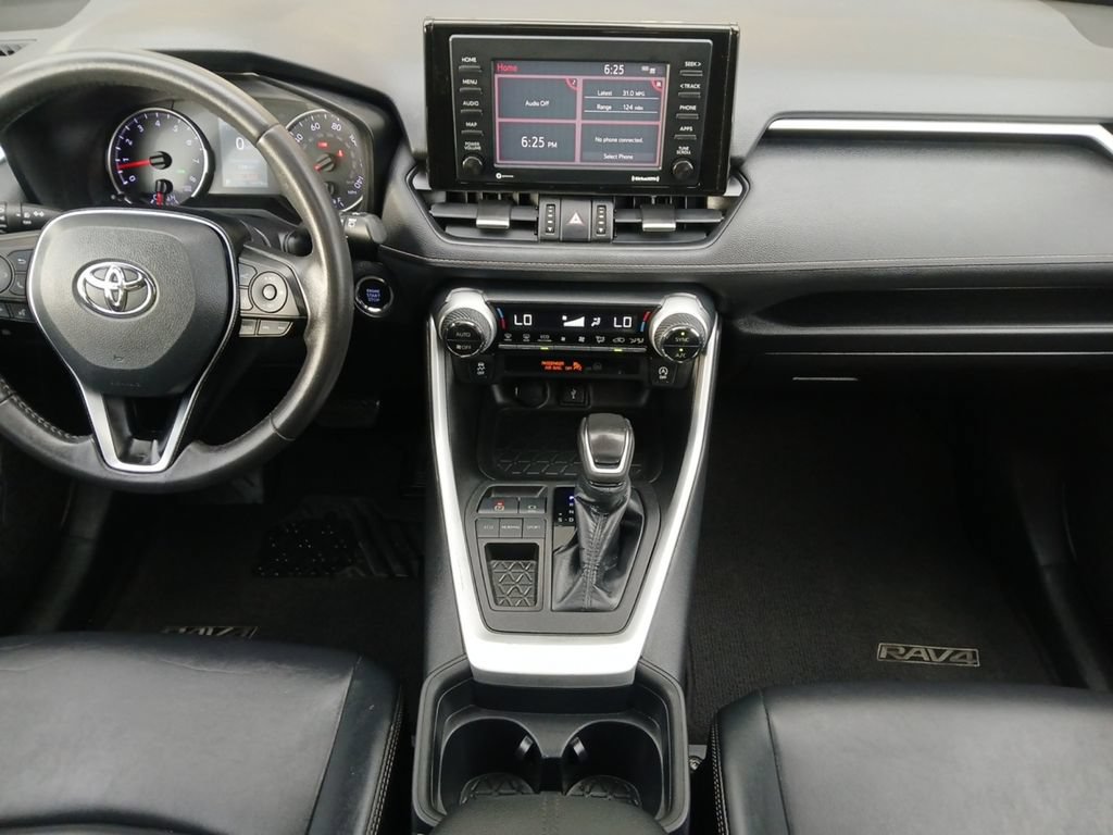 Used 2020 Toyota RAV4 XLE Premium FWD image 3