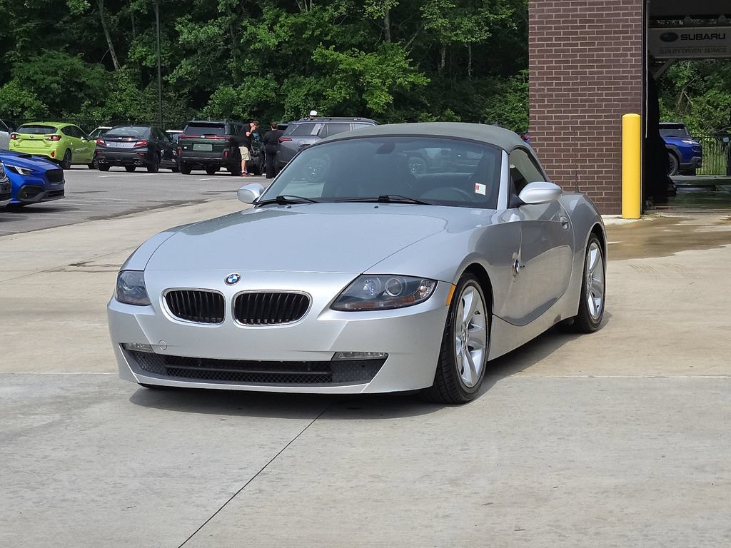 Used 2007 BMW Z4 3.0i RWD image 2