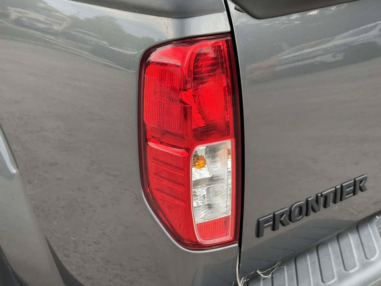 Used 2018 Nissan Frontier SV w/ Value Truck Package AWD/4WD image 8