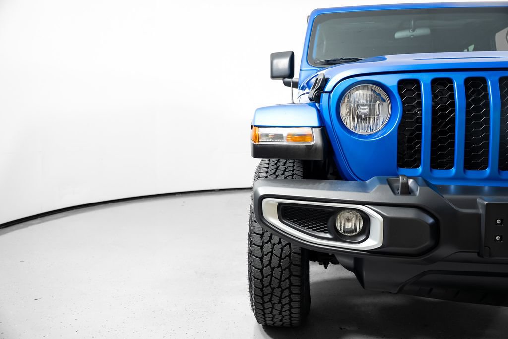 Used 2023 Jeep Gladiator Sport AWD/4WD image 19