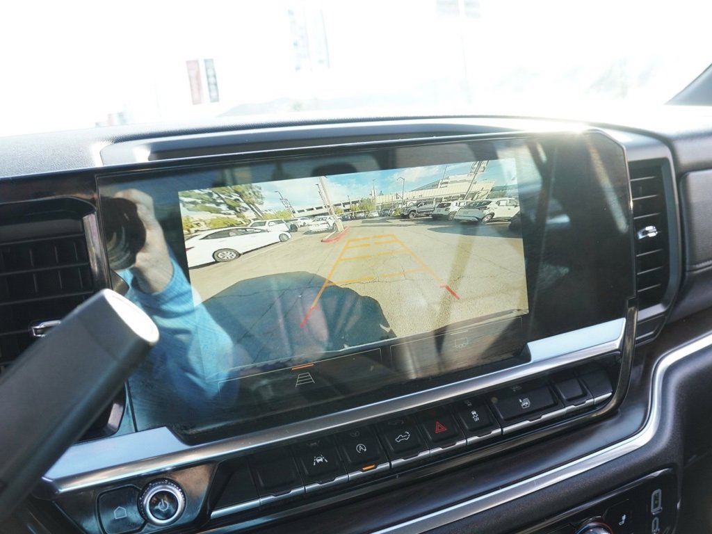 Used 2024 GMC Sierra 1500 SLT image 12