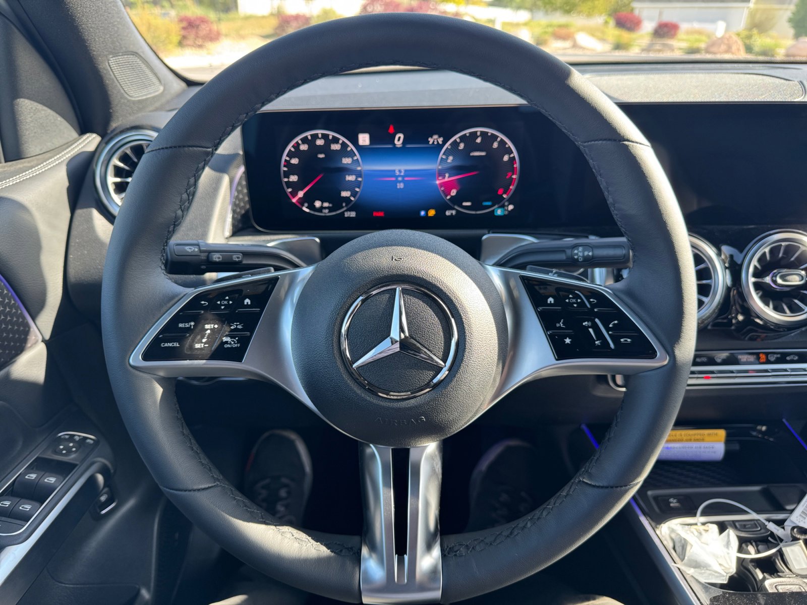New 2026 Mercedes-Benz GLB 250 4MATIC image 9
