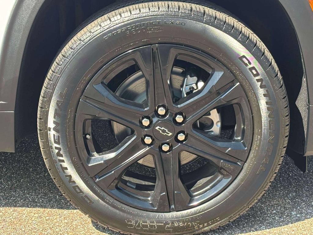 New 2027 Chevrolet Traverse LT w/ Midnight/Sport Edition FWD image 29