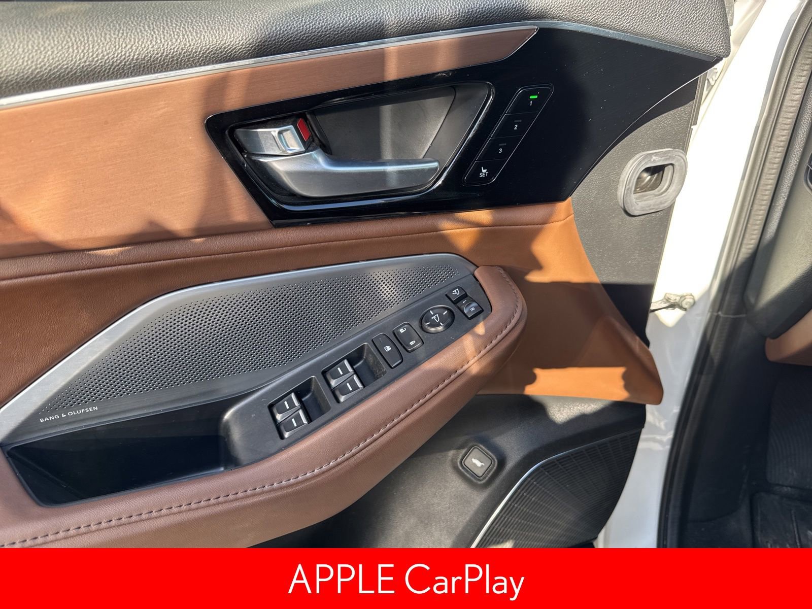 Used 2025 Acura MDX w/ Technology Package image 9