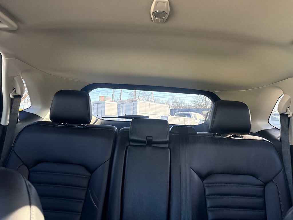 Used 2024 Ford Edge SEL w/ Convenience Package image 44