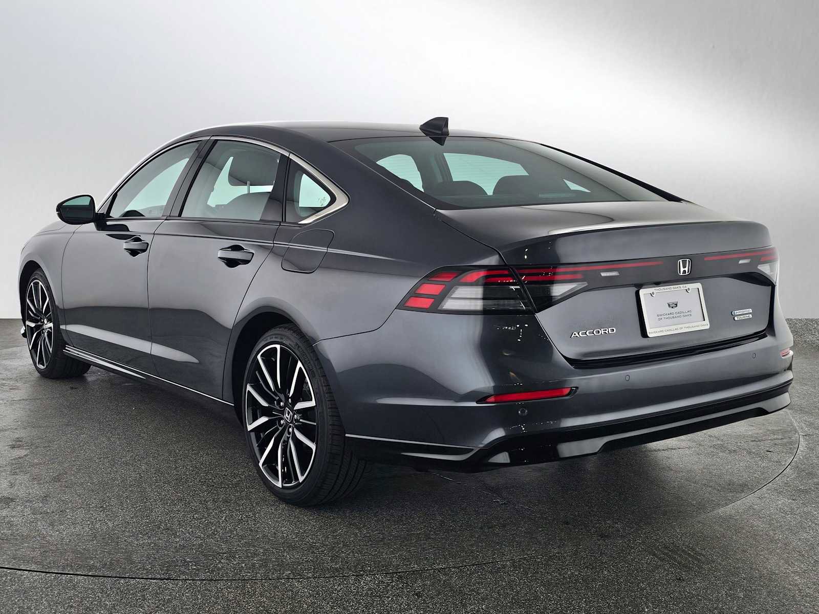 Used 2023 Honda Accord Touring image 5