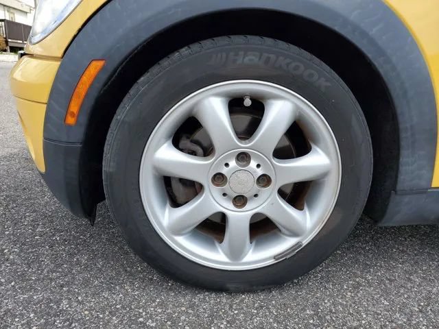 Used 2009 MINI Cooper Hardtop FWD image 4