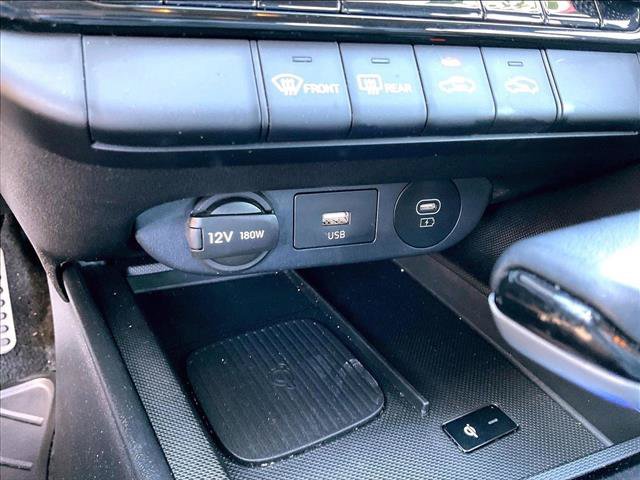 Used 2025 Hyundai Elantra Sport FWD image 26