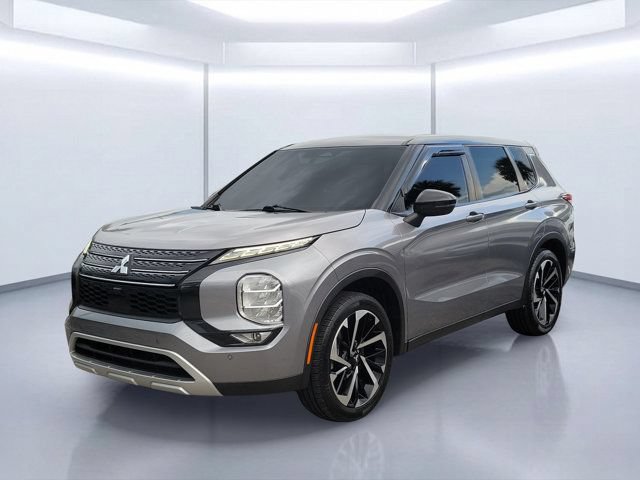 Used 2022 Mitsubishi Outlander SE FWD image 2